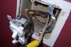 Detailed instructions how to install a light switch